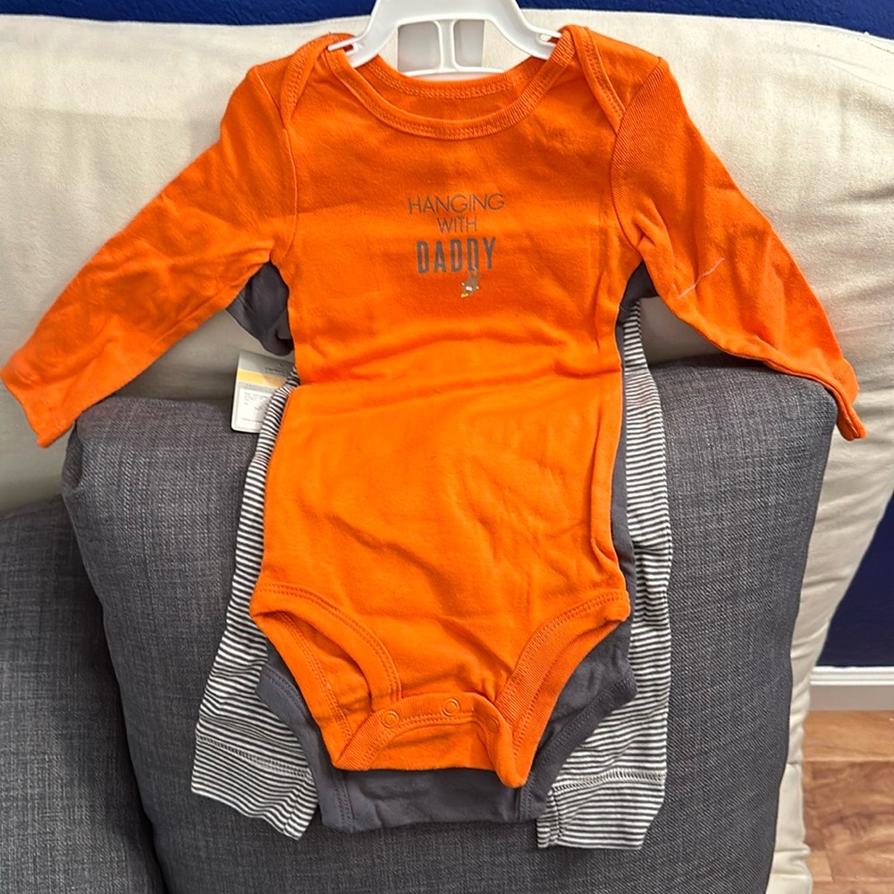 Carter set, long sleeve onesie, short sleeve, onesie, and pants